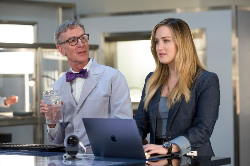 Bill Nye and Agent Patterson (Ashley Johnson) share some quality time while tracking down a terrorist.